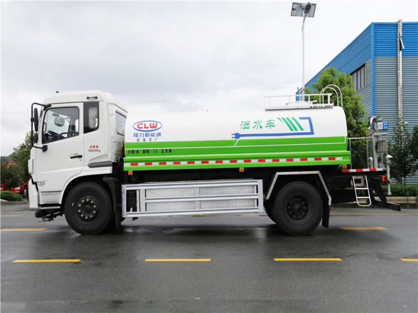 東風(fēng)天錦10方純電動(dòng)灑水車(chē)
