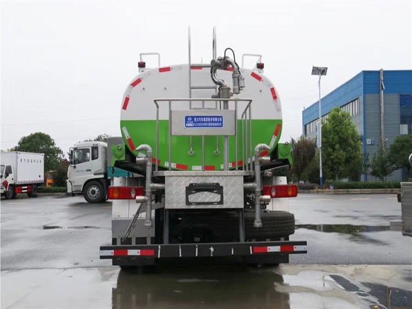 東風(fēng)天錦10方純電動(dòng)灑水車(chē)